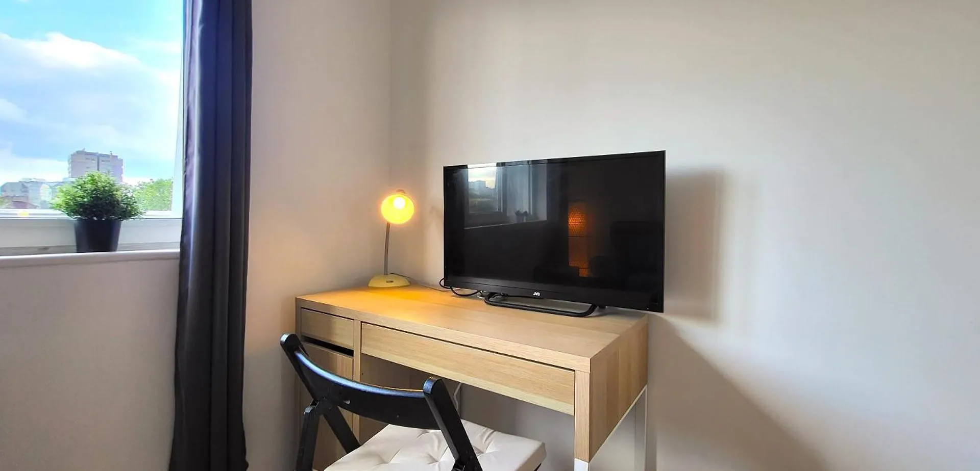 Apartment Sauge Magnifique Studio, Rer B A 850M, Parking Bourg-la-Reine France